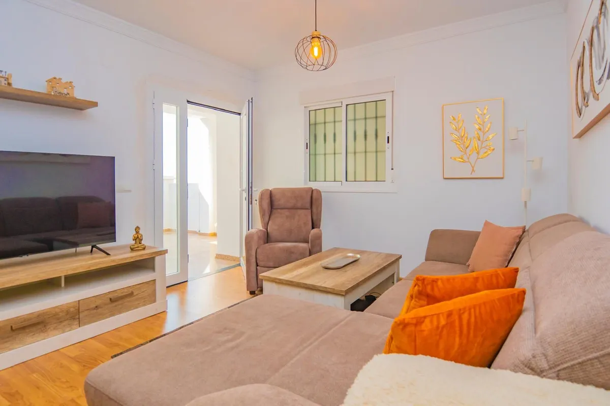 979a49df-e23a-4ab1-bd33-b8973fa07496