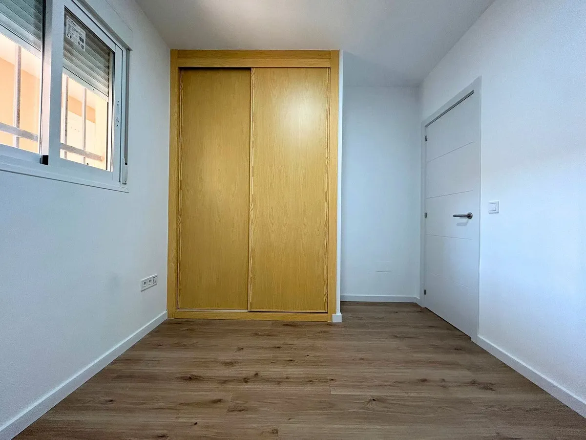 64c6c2a2-450c-430b-bd33-5d39391fa35c