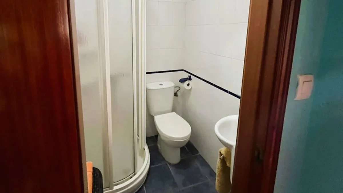 e93f34fc-16c4-41cd-90fe-96e2a3f5c335