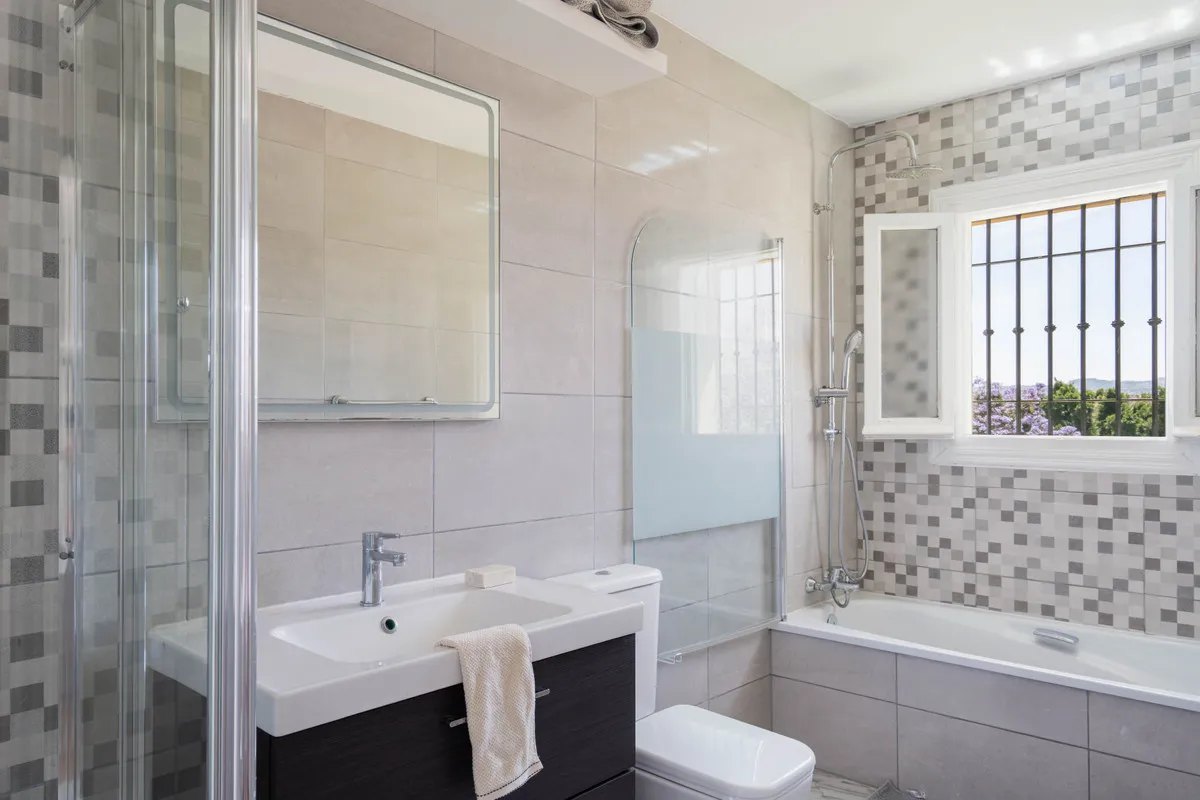 d92a638b-4e85-497d-b38e-011e8a24b8b4