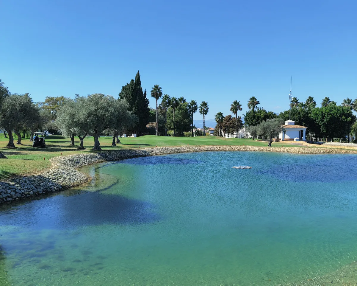 e1456488-4e81-40bc-9d43-30e4dc6a0d96