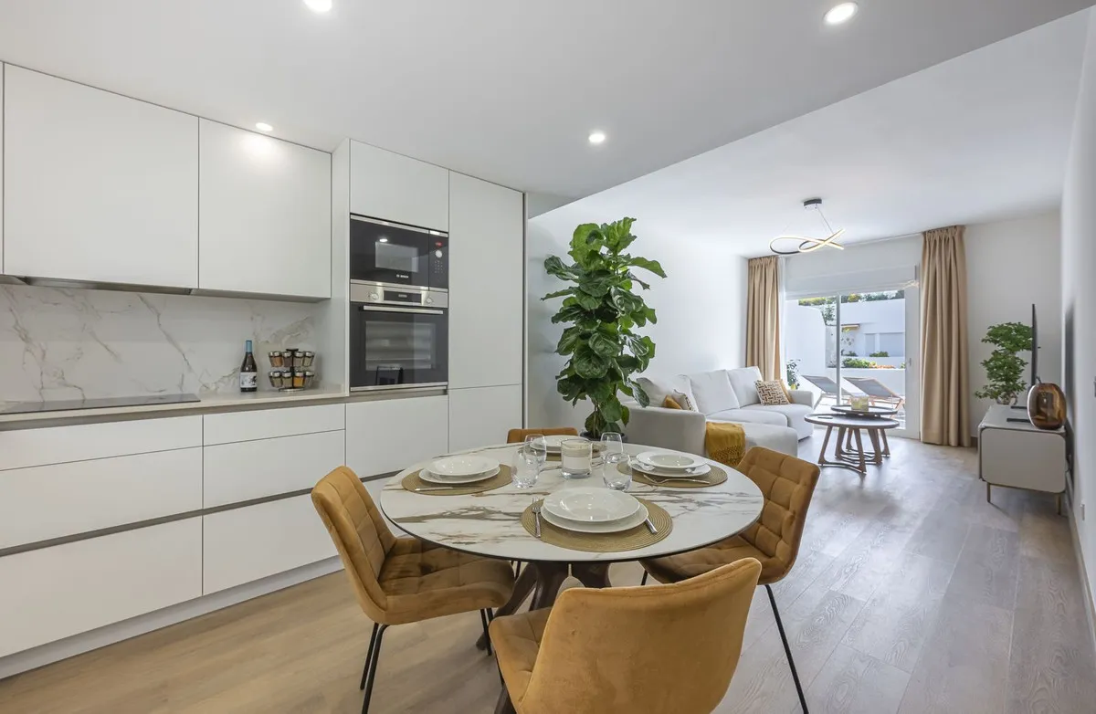 c44a1b35-90fa-4131-8dfe-f81d45cb50ff