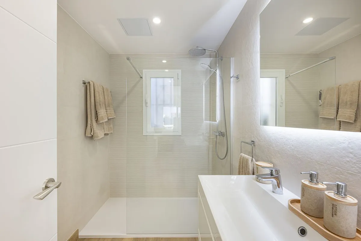 cf11e8fa-8d22-4426-8b4c-f7709bd7eee3