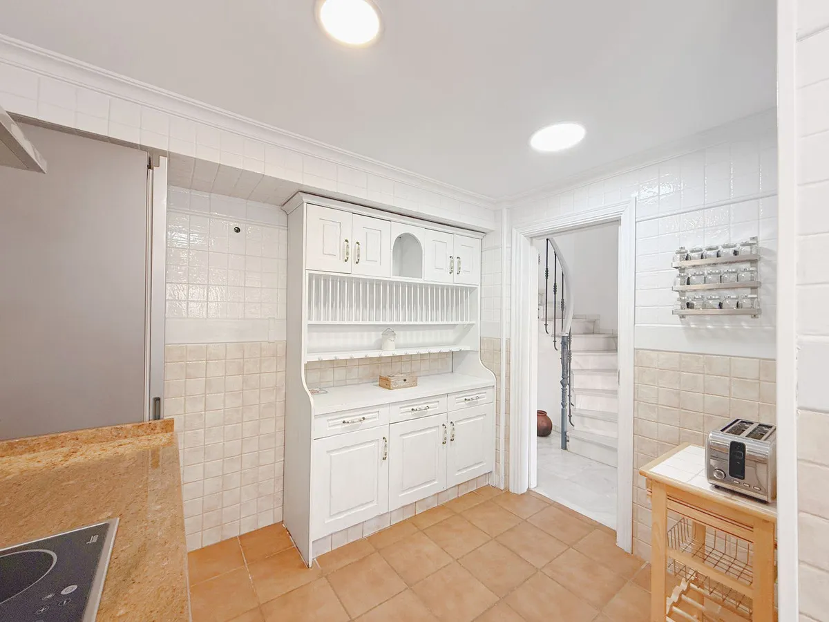 0da992fb-95f9-4572-abb3-660aa308bd2b