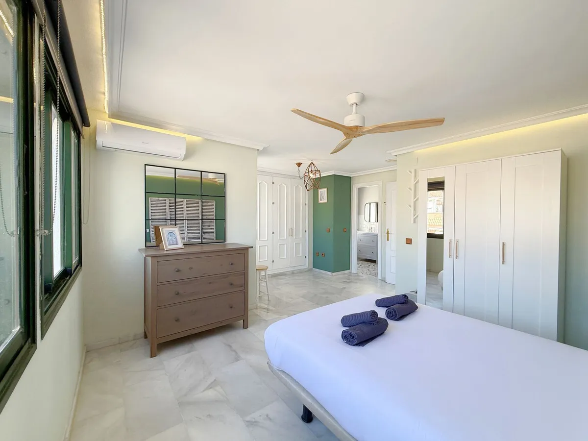 1967c849-a594-466d-b29f-6043c53fb4d6