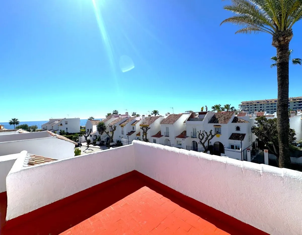 90f6e15c-d07c-4f37-8f77-d0b6e029bce5