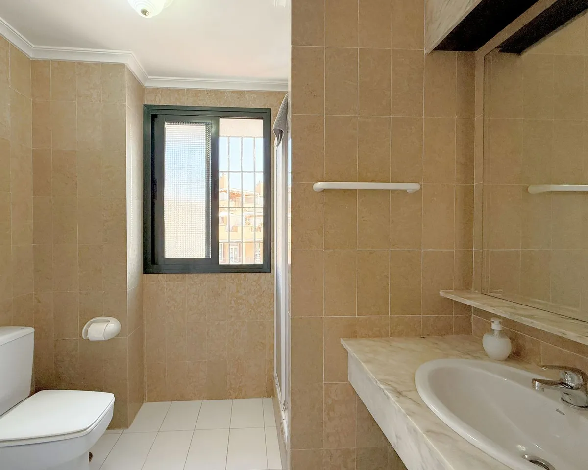 c10066bf-a756-40ff-801d-fe826eb80c00