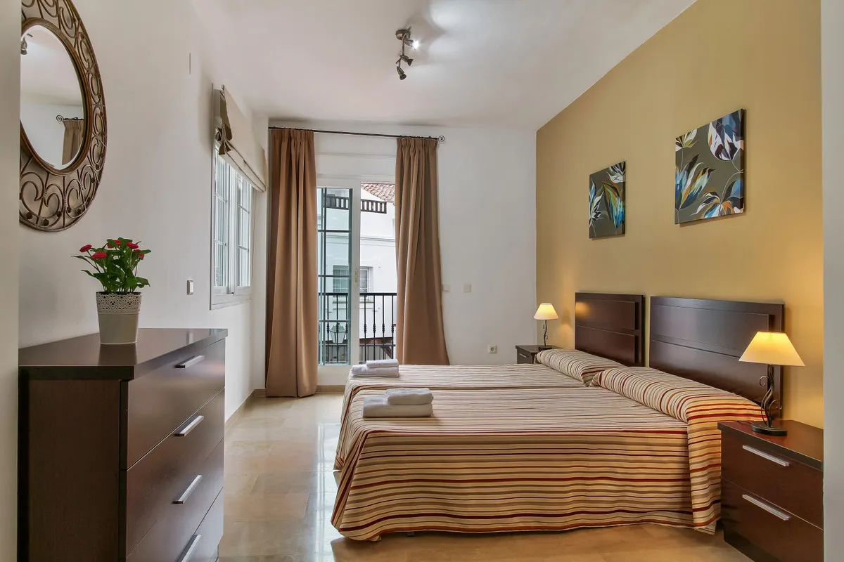 5d214c1e-99a5-4bdb-8e8e-4860fe624b38