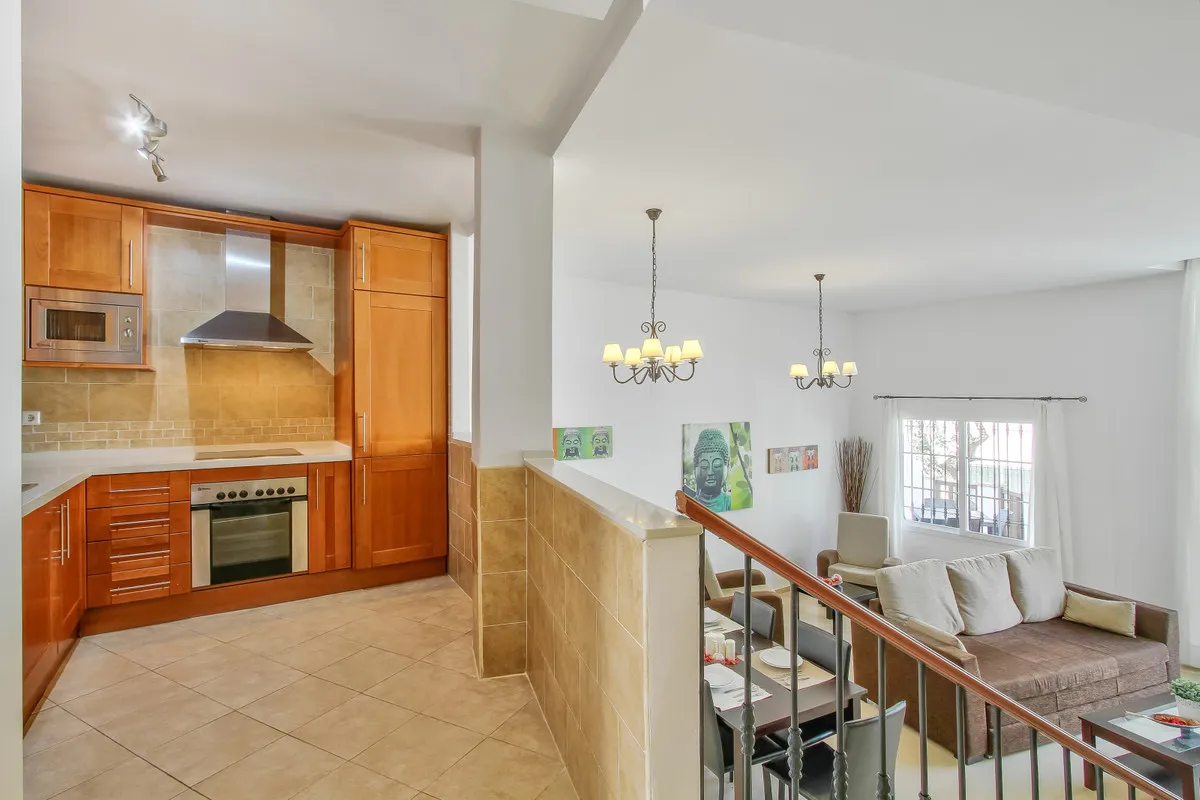 f265c4c7-c1de-4cd6-8935-2b07a7b0f508