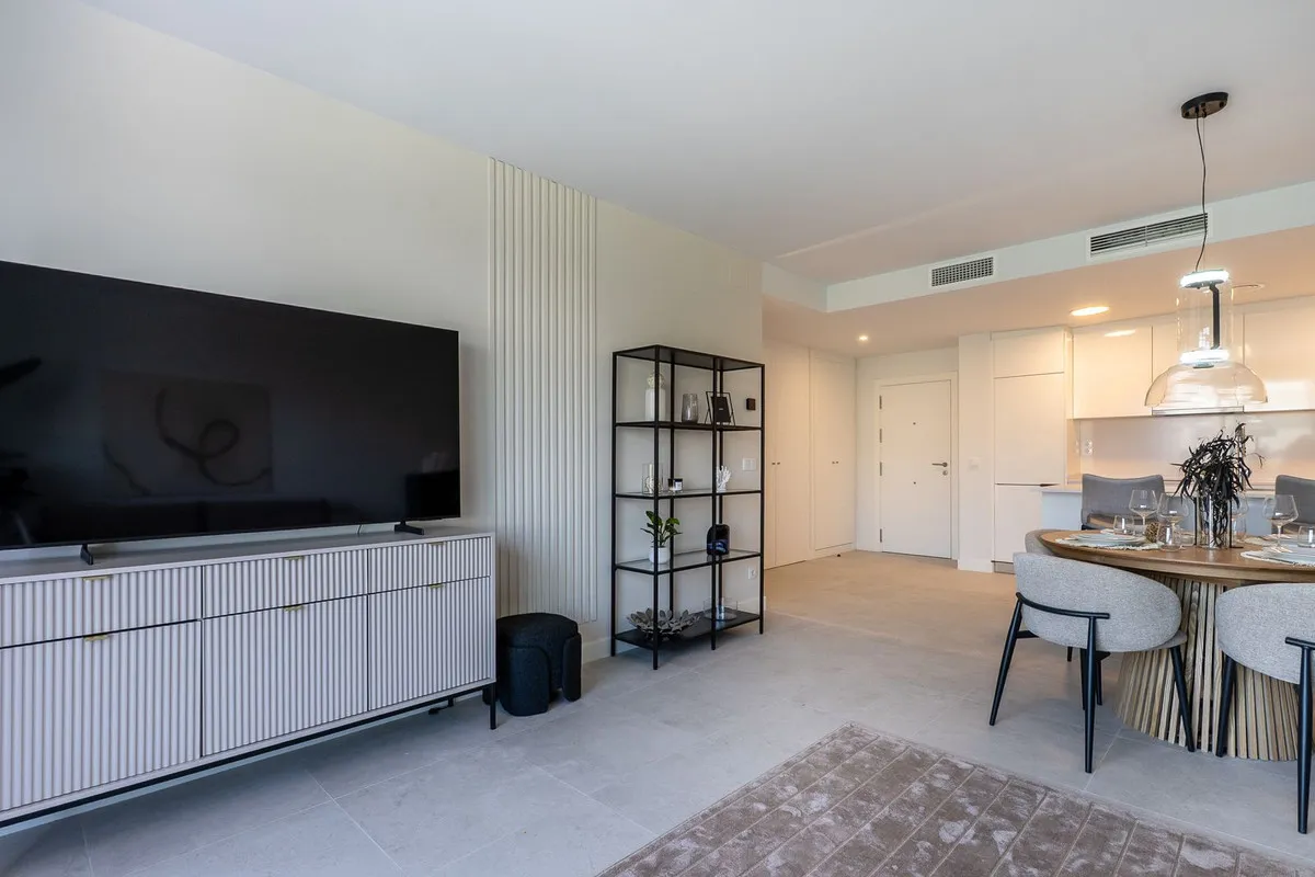 145c18e4-325a-45a4-bf1d-14a2f097e595