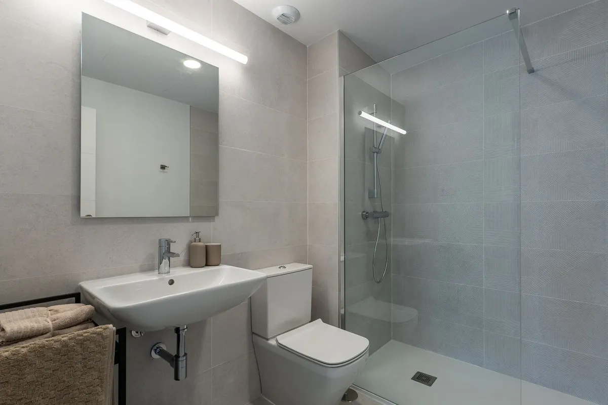 ba62aaf5-77f7-40c6-bb81-a2b8c179cefd