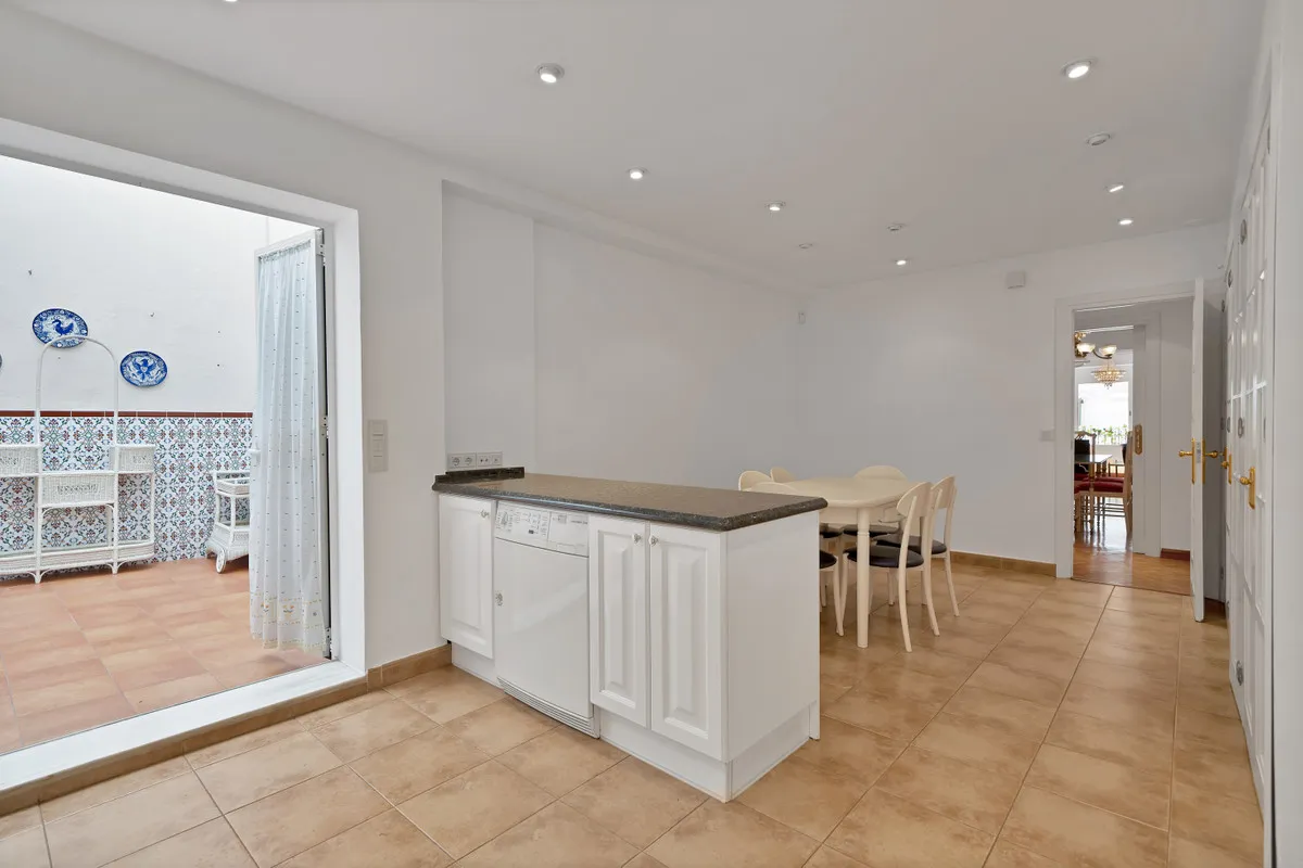 153f6867-c2ed-453e-83b7-a89abd41d5c9