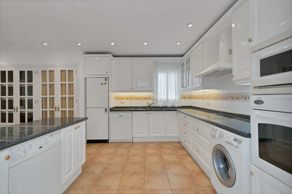 2be08e47-2cca-4304-a7f3-040085e32067