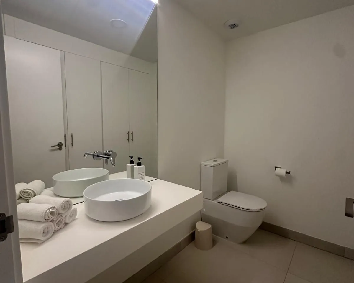 08b1bdce-8b11-4b1a-91a7-ff2f61bb3312