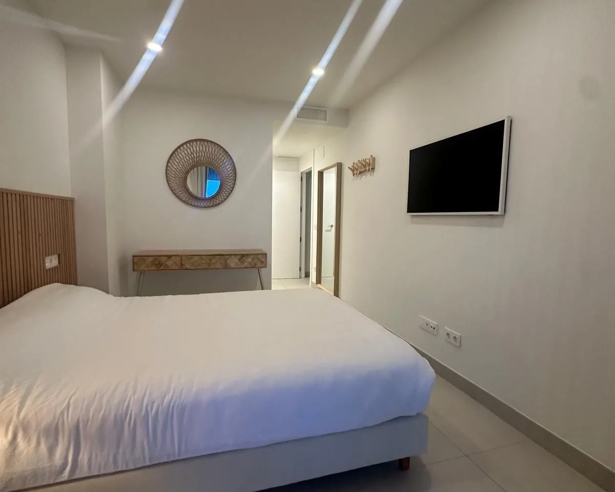 9b74f793-df3c-4e87-8708-4afb991b67e0