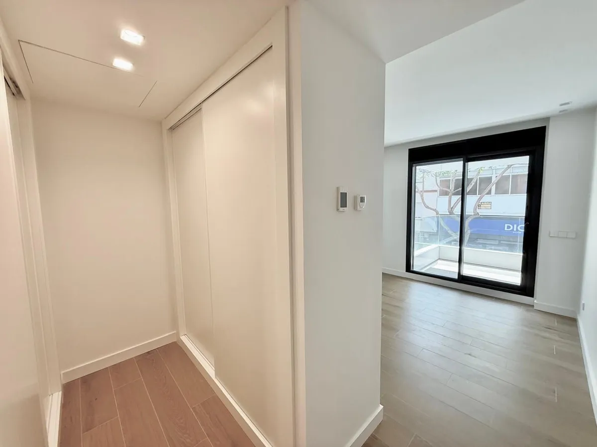 e922f6db-94a9-4c99-b6c3-dc2df07f4672