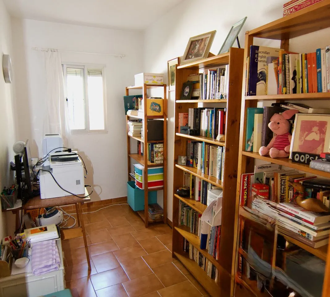 41b51cfb-4b93-4dcb-a79c-30334eaac242