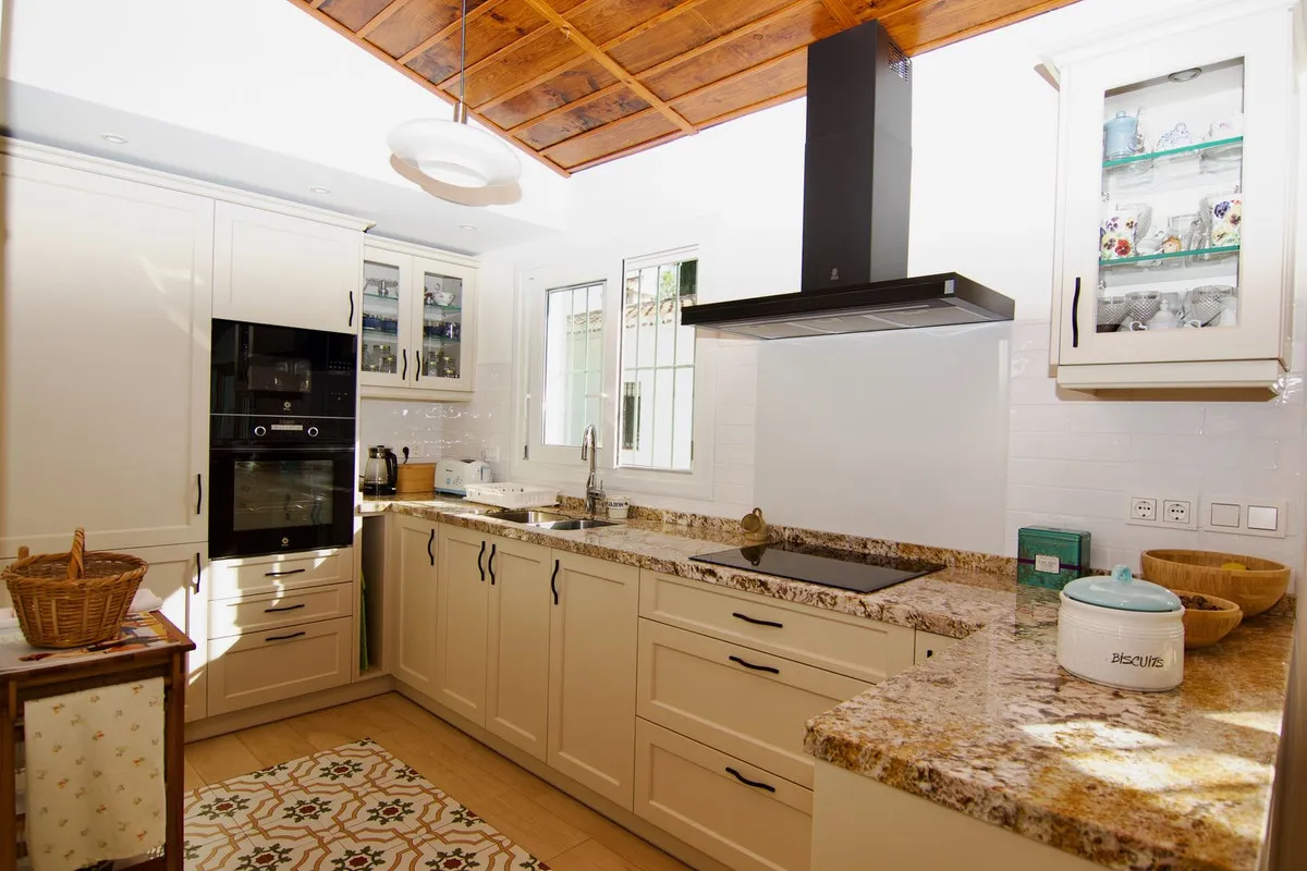 7194a066-2380-4804-bbe6-c5dd4b5d64f0