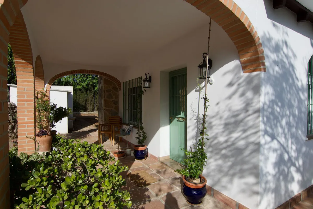 c6270bae-5608-452f-8096-b688007a52cb