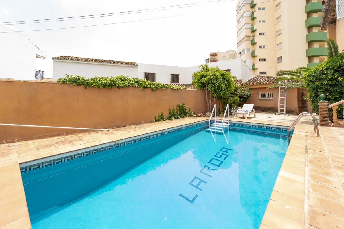 25209ab3-7415-40ec-a16e-808a24a6834e