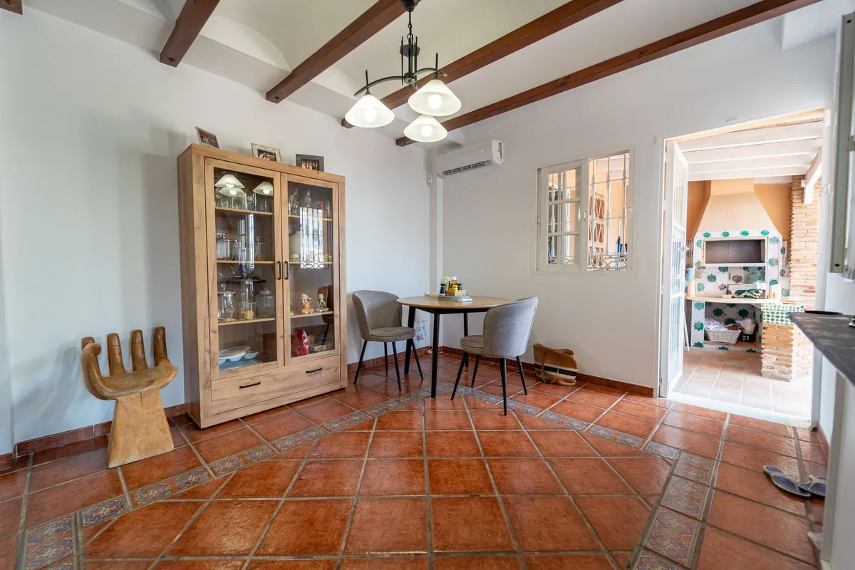 72eccd4f-fb83-4546-9758-1fdc51c38017