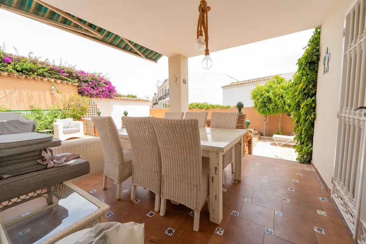 8d350480-4e3b-4158-aaf7-c35eade34779