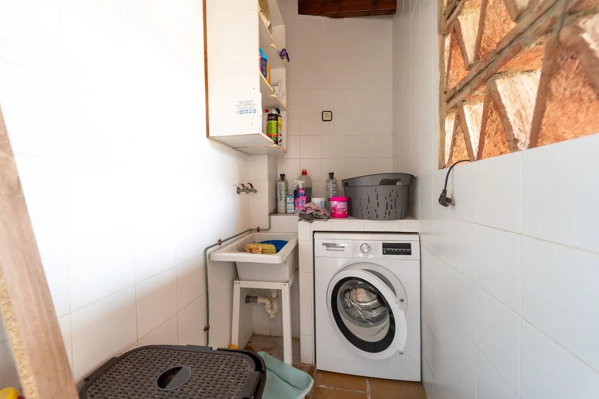 a7327ebd-ece6-495e-9e58-424e4a829761