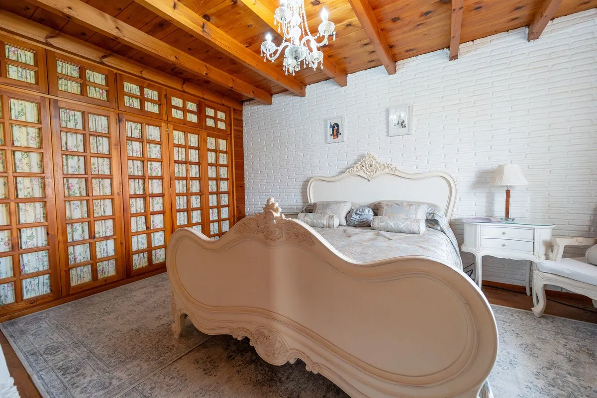 a8b24f74-d792-4e1c-8e1c-21263fc931e6