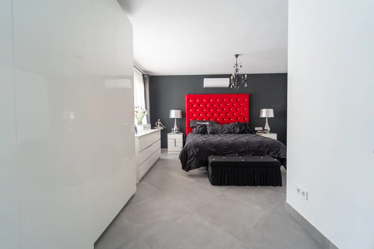 c4c1902a-71c5-4eaf-8d24-04714c31269e