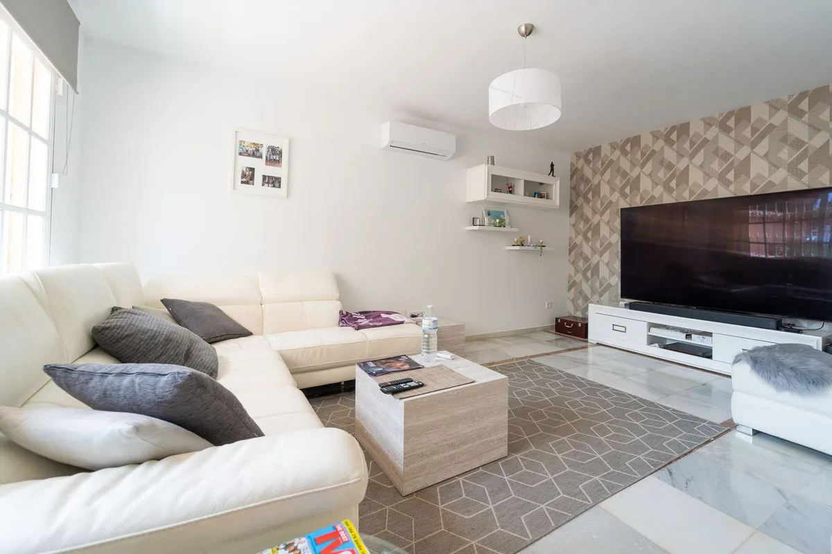 e199739f-8abd-4adb-a1a6-7fcd5322eebf