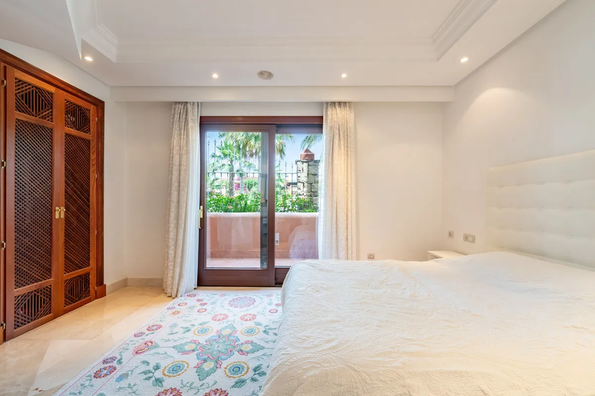 c26872ab-cf2a-4cc6-aed5-a4336403fcd4