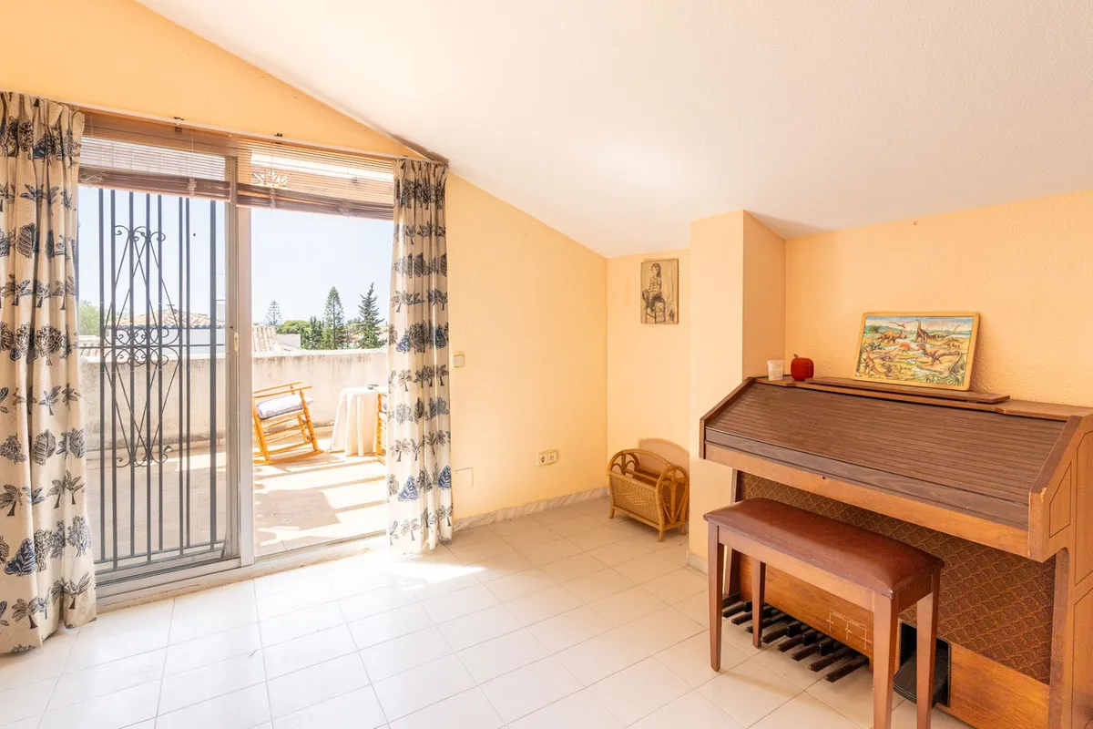 38985920-3e31-4e7e-be37-928caf565500