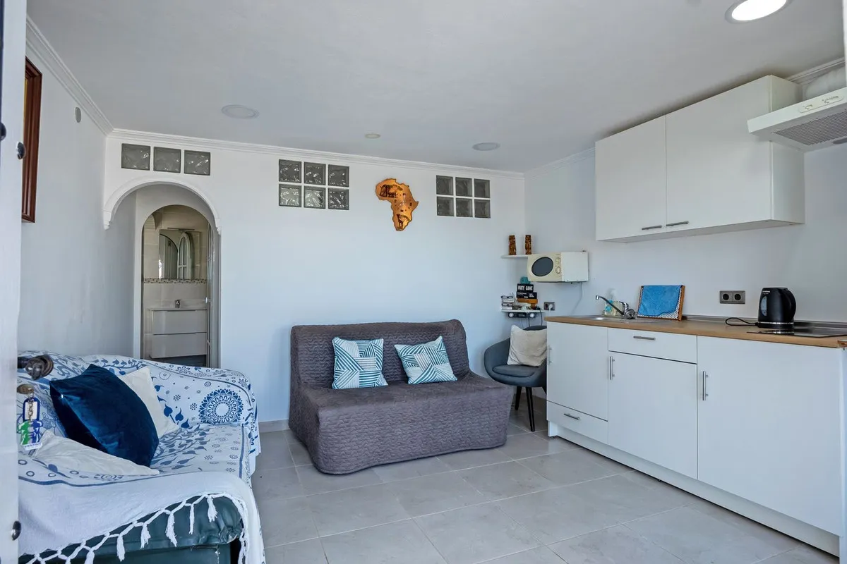 e04f534d-a170-47fa-b88b-3e32dbf8d60a