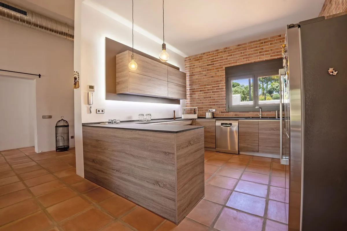 23ee3977-6aa6-4c11-be26-cebcb5c796ca