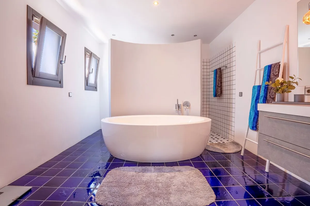 4680b54f-3c7e-459b-8a4d-1559d0372428