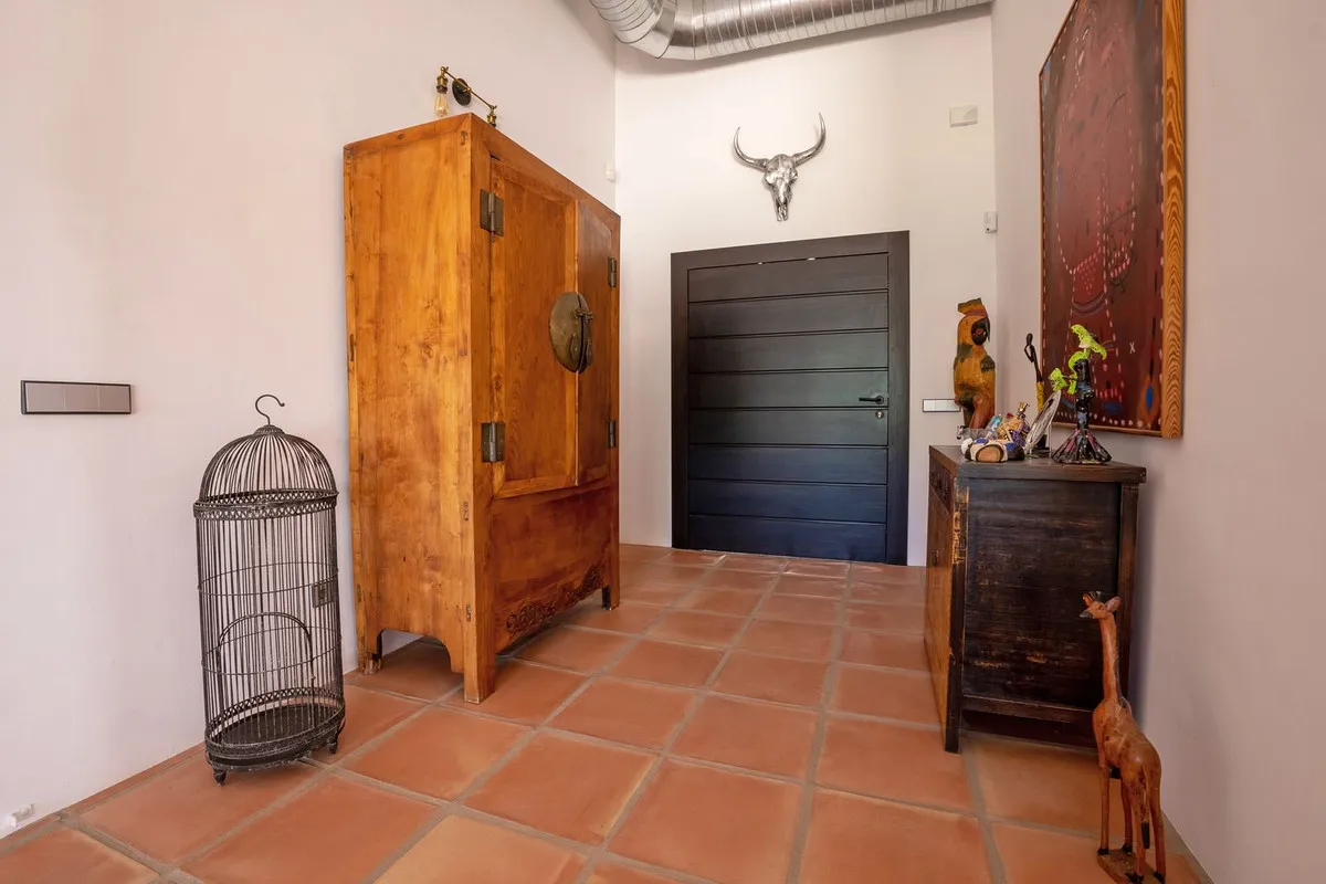 64944e74-ebe9-4887-bb44-2b821bba1415