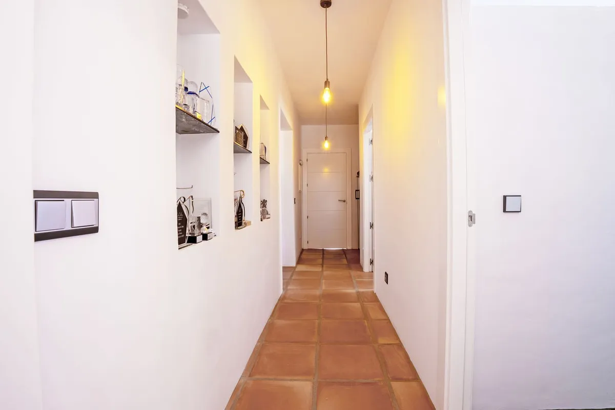 c573c241-5516-4952-9839-b96b59434436