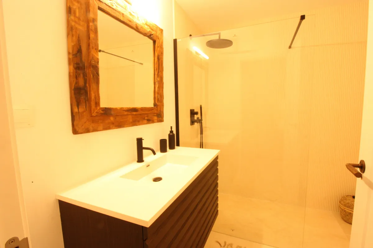 a6f10bf2-2e73-423b-a555-29e3b786253f