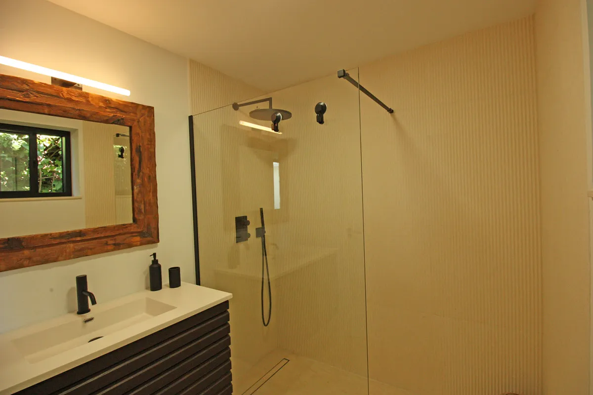 c34dae3d-54ef-48d5-a746-16f1de535095