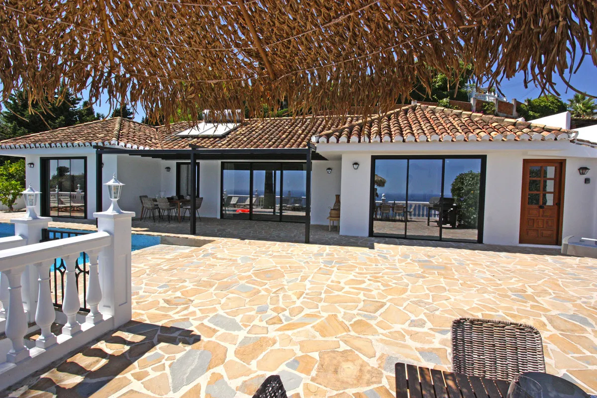 e1665b0a-7671-4176-bae0-cf07319b6474