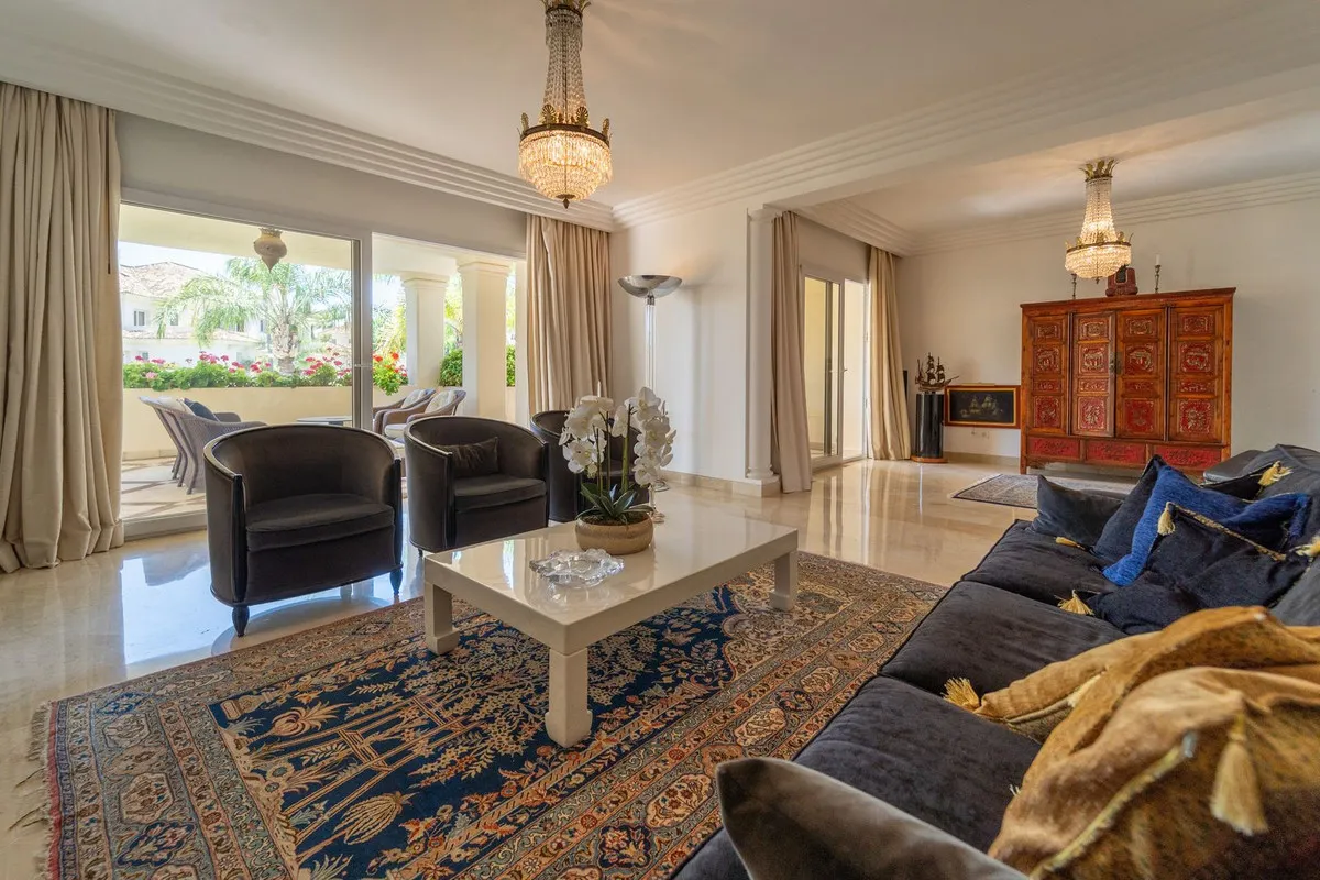 09965863-1d3b-47b0-b7ba-73140143880c