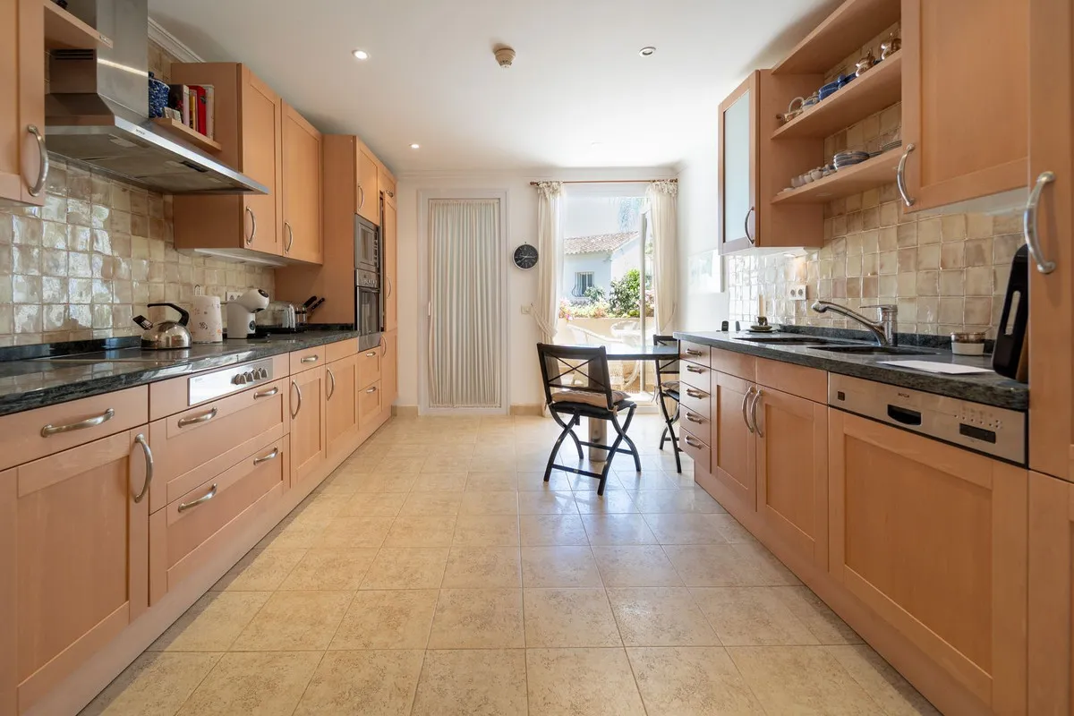 9fd15700-fa17-4a66-9570-468c57a369fb