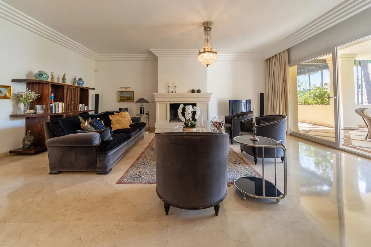 a5360ab3-bf0a-4063-a5bc-d9fe2b4bbfd9