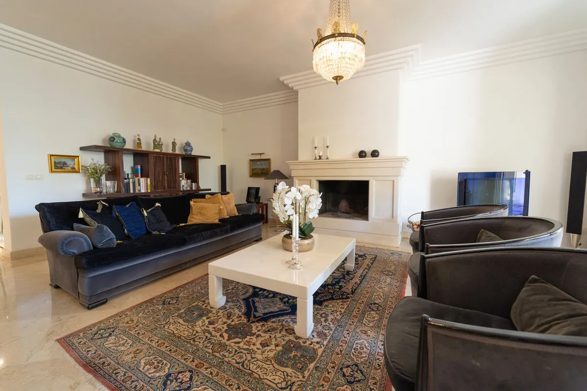 c6b46fd2-2d11-4acf-848d-8cec2c8839cb