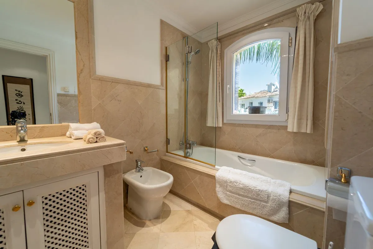 d642d62a-be2b-46b3-b7fd-c2d772d112ee