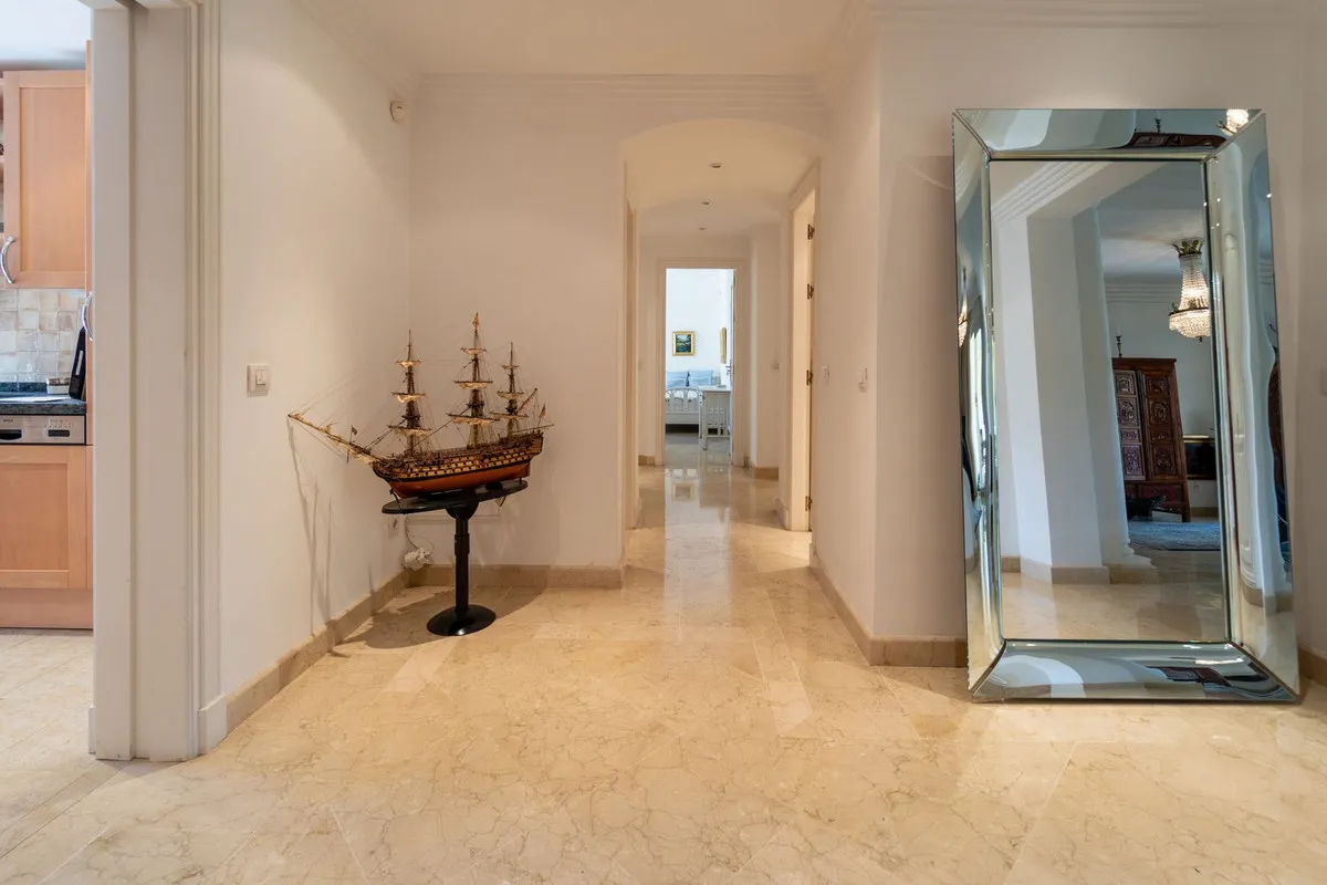 dbfeb225-f4a9-4182-8485-3318394a2736