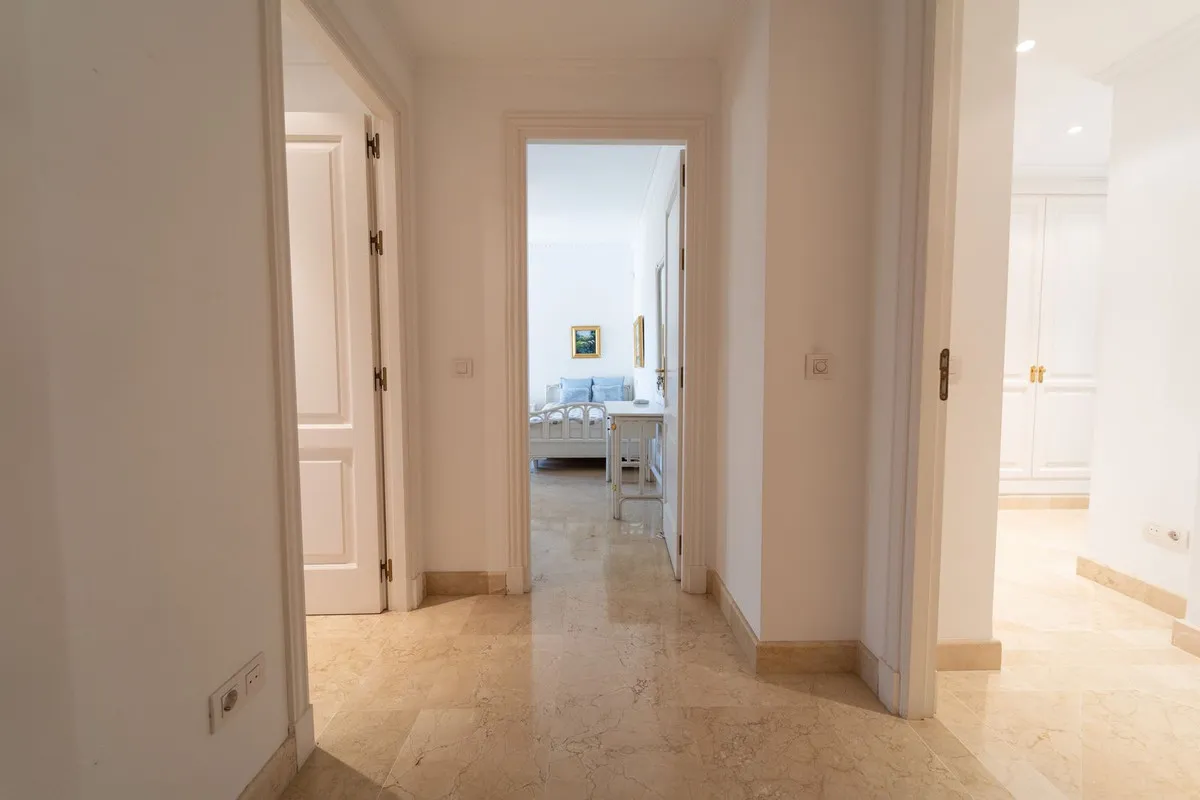 f6bf1f37-7824-437a-beba-752d48be271a