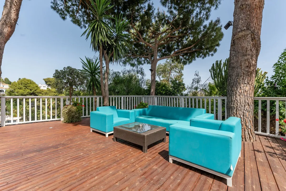 2fb80e55-5e01-41a6-8142-c439e16c6074