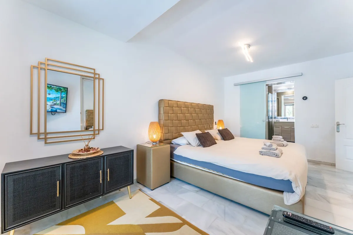 61e40b6a-b153-4d10-aa79-8934d736937b