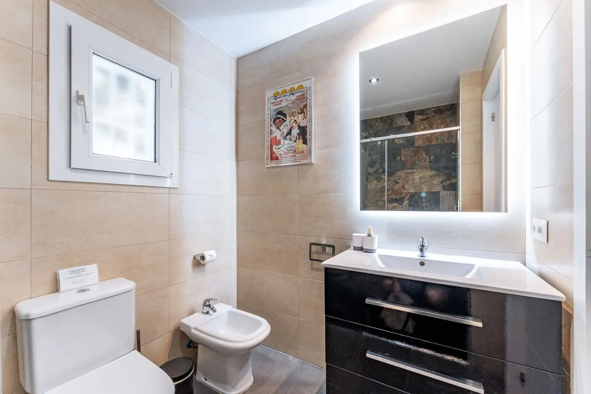 9f0e149b-b976-40b5-8a3b-945269a4f444